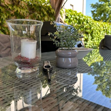 Fhv01 - Ferienwohnung 100M² 6 Personen Garten Und Terrasse 2X Wc Taucha Buitenkant foto