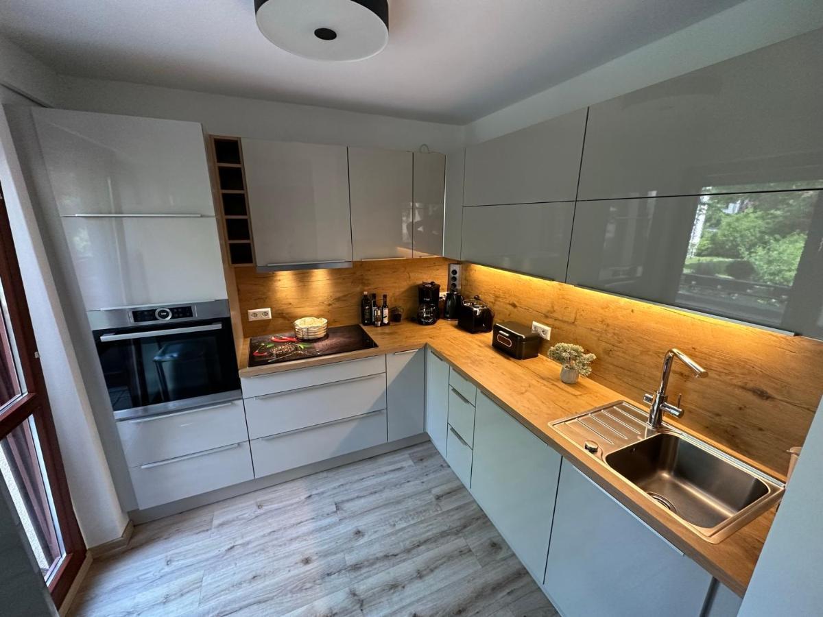 Fhv01 - Ferienwohnung 100M² 6 Personen Garten Und Terrasse 2X Wc Taucha Buitenkant foto